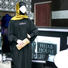 Абаи от магазина «Hijab House».11